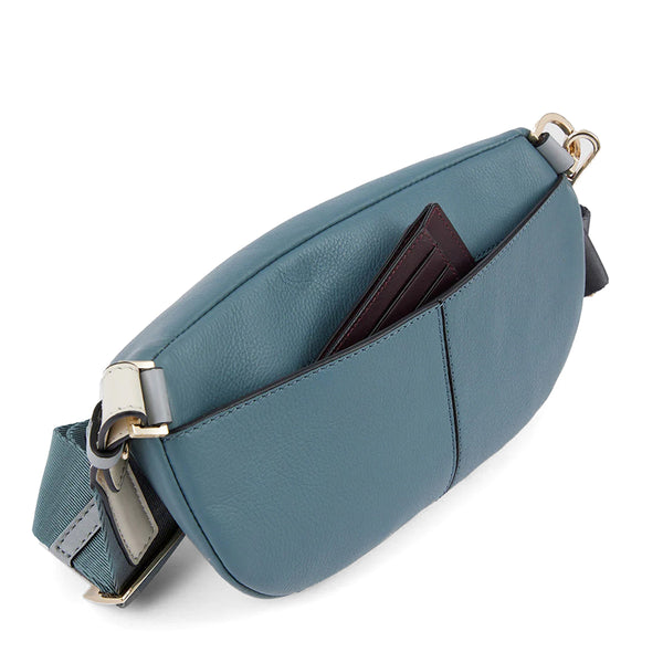 Piquadro - Circle Nero Woman's Belt Bag - CA6213W92 - NERO