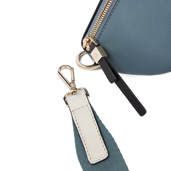 Piquadro - Circle Nero Woman's Belt Bag - CA6213W92 - NERO