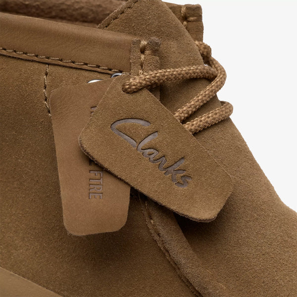Clarks - Stivaletto Wallabee FTR2 Hi Dark Sand Suede - 26183462 - DARK/SAND/SUEDE