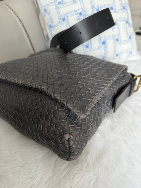 Bottega Veneta Intrecciato Shoulder Bag 161314 grey