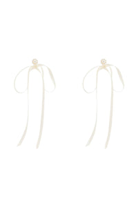 button pearl earrings with bow detail. ERG389 0904 PEARL IVORY