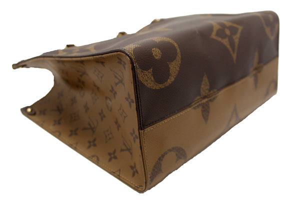 Louis Vuitton Classic Monogram OnTheGo MM Tote bag