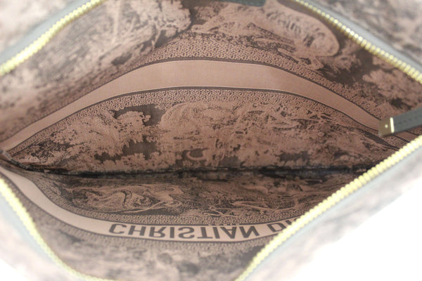 NEW Christian Dior Pink Toile De Jouy Diortravel Zipped Pouch | Italystation.com