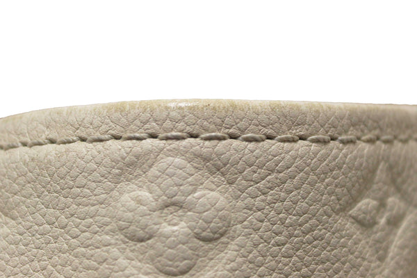 Louis Vuitton White Monogram Empreinte Leather Artsy MM Hobo Bag