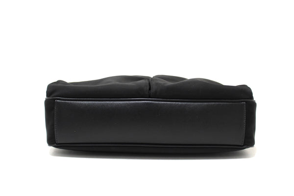 Prada Black Re-Nylon Pocket Tote Shoulder Bag | Italystation.com - Shop Now at italystation.com