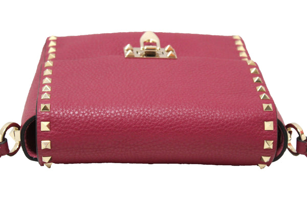 NEW Valentino Garavani Pink Pebbled Calfskin Rockstud Flip Lock Flap Messenger Bag