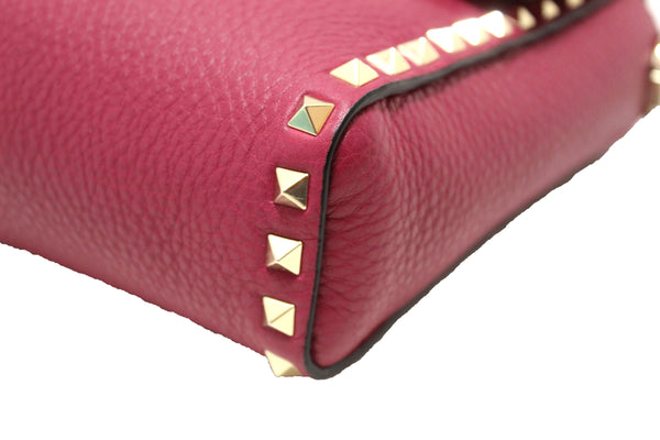 NEW Valentino Garavani Pink Pebbled Calfskin Rockstud Flip Lock Flap Messenger Bag