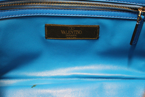 Valentino Garavani Blue Nappa Canvas Camouflage Medium Glam  | Italystation.com - Shop Now at italystation.com