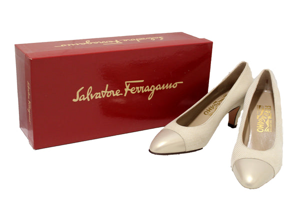 NEW Salvatore Ferragamo Light Grey Pebble Suede Pumps Size 5.5B