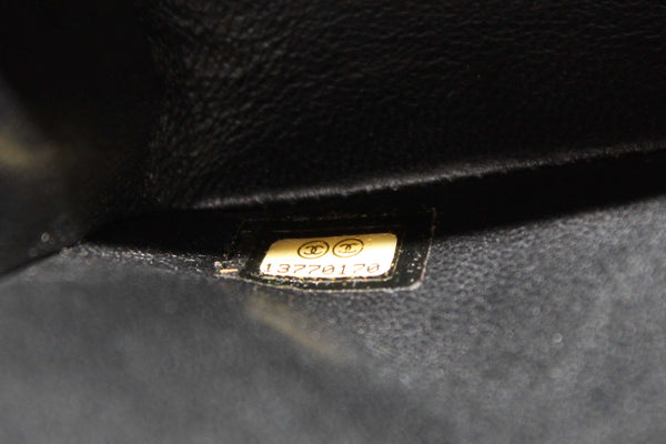 Chanel Classic Black Quilted Caviar Leather Classic Medium Double Flap Bag