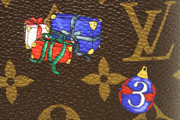 NEW Louis Vuitton Classic Monogram with  Vivienne Winter Holiday Collection Passport Cover