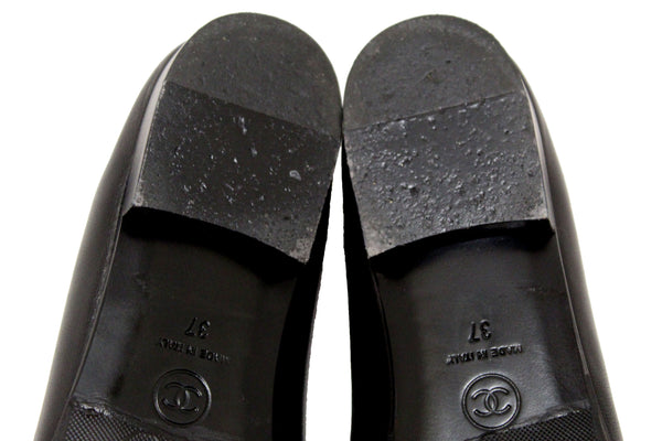 Chanel Black Lambskin & Patent Calfskin Ballet Flat | Italystation.com - Now at italystation.com