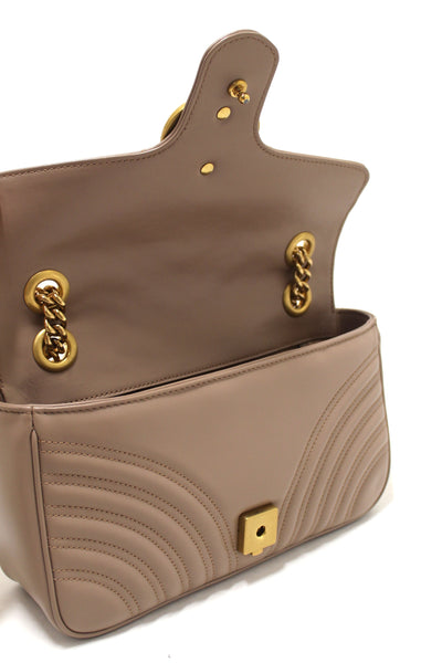 Gucci Porcelain Rose Marmont Matelassé Chevron Leather Shoulder  | Italystation.com - Shop Now at italystation.com