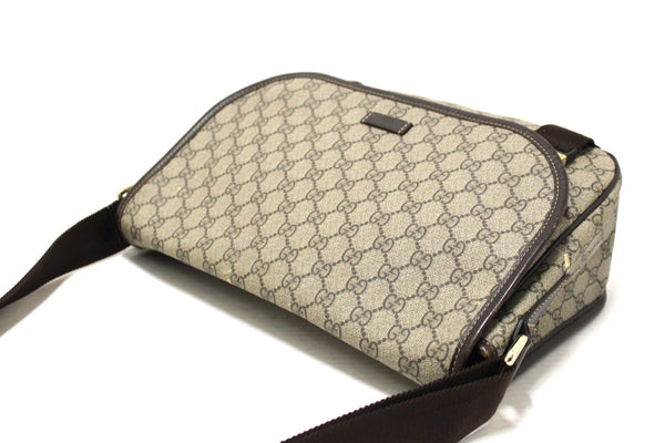 Gucci Vintage GG Supreme Canvas Messenger Bag 201732