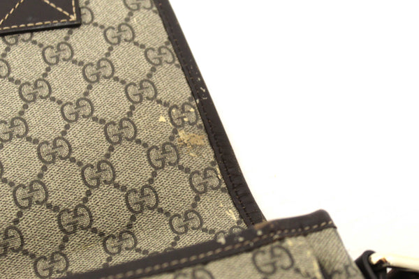 Gucci Vintage GG Supreme Canvas Messenger Bag 201732