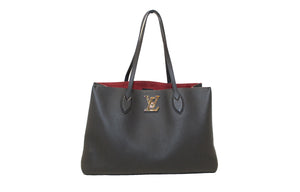 路易·威登（Louis Vuitton）黑牛皮革鎖定購物者手提袋