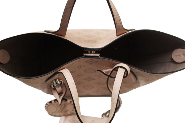 Louis Vuitton Pink Jasmin Mahina Perforated Calfskin Leather Blossom PM Handbag