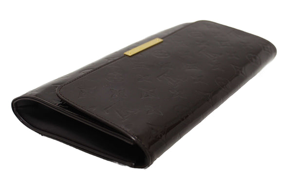 Louis Vuitton Amarante Monogram Vernis Leather Robertson Clutch