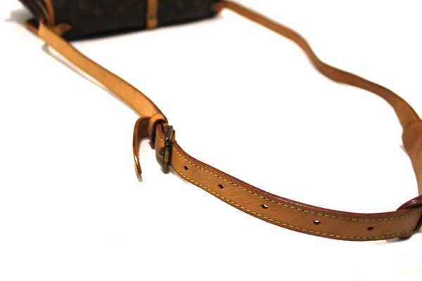 Louis Vuitton Classic Monogram Canvas Saumur 30 Messenger Bag