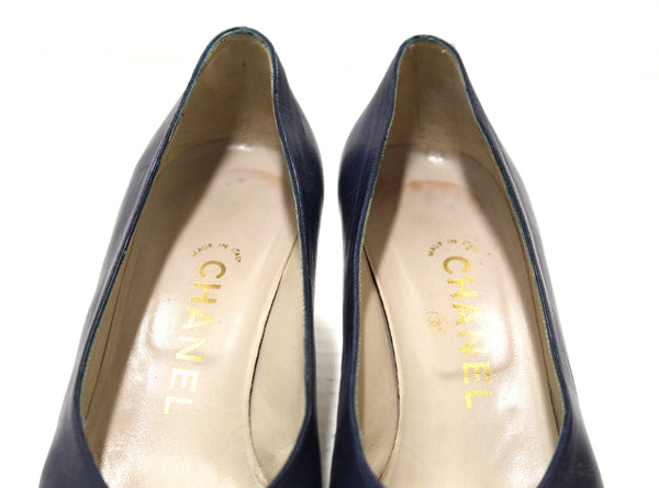 Chanel Navy and White Leather Pointed Heel size 35.5