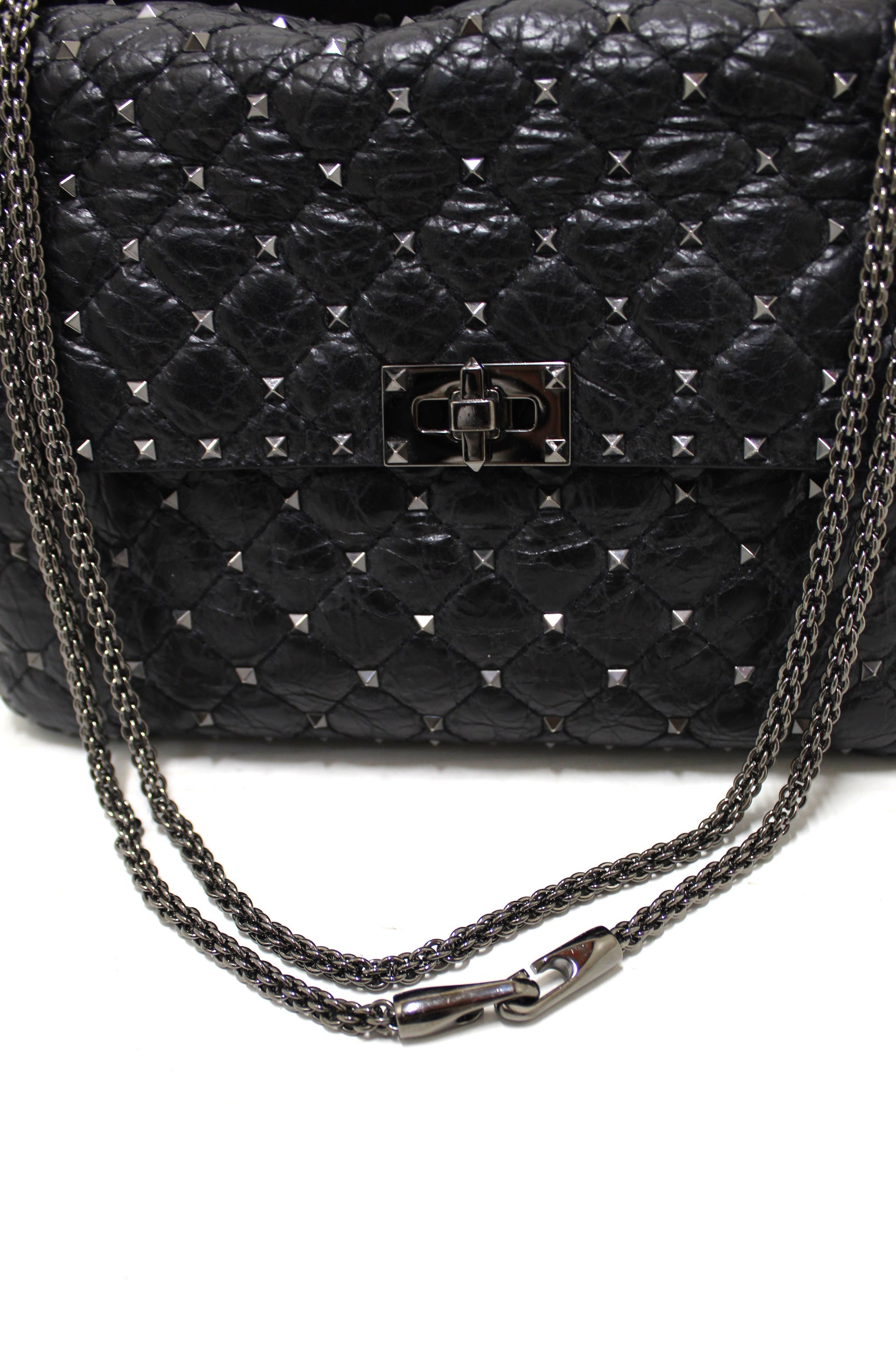 【関税&送料込】Valentino Garavani Black Nappa Leather Large Authentic Valentino Garavani Black Quilted Nappa Leather