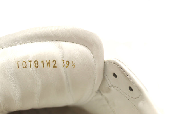 Valentino Garavani White Leather Rockstud Sneaker Size 39.5 | Italystation.com - Shop Now at italystation.com
