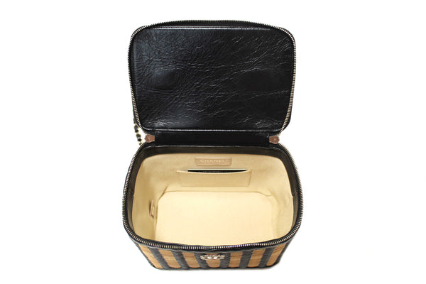 Chanel Black Calfskin and Raffia Vanity Case Shoulder Bag