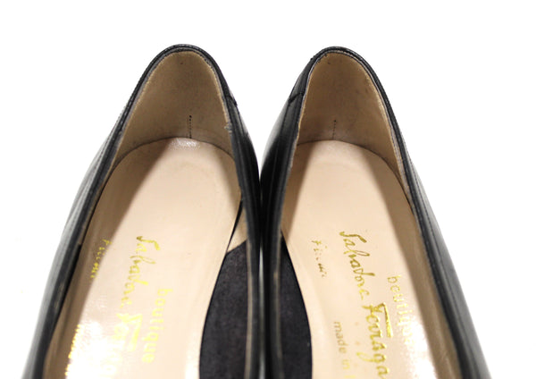 Authentic Salvatore Ferragamo Calfskin Black Leather Pumps Size 6.5C