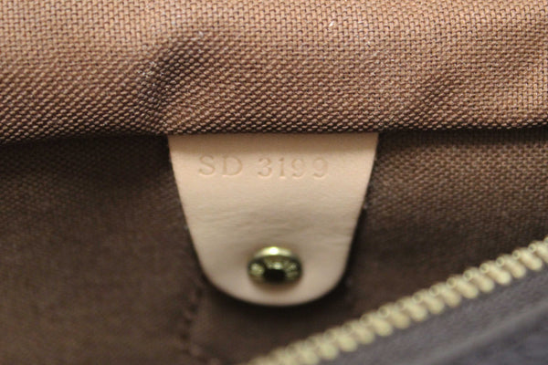Louis Vuitton Classic Monogram Speedy Bandoulière 30 Bag