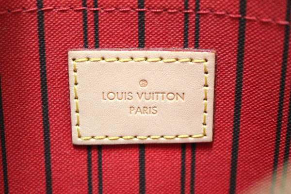 Louis Vuitton Classic Monogram Neverfull MM Tote Shoulder Bag