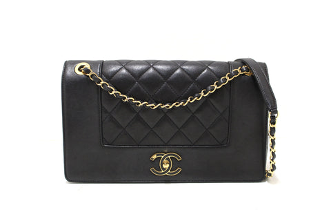 Chanel 黑色絎縫山羊皮皮革大號 Mademoiselle 蓋口包