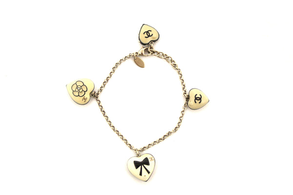 Chanel Vintage Beige Enamel Mini Heart Pendant Bracelet
