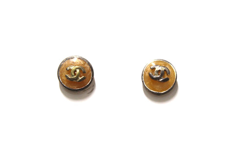 Chanel Vintage Costume Round CC Amber Pearl Color Studded Earri | Italystation.com - Shop Now at italystation.com