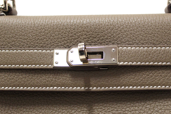 Hermes Etoupe Togo Leather Retourne Kelly 25 Handbag/Shoulder Bag