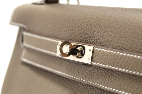 Hermes Etoupe Togo Leather Retourne Kelly 25 Handbag/Shoulder Bag