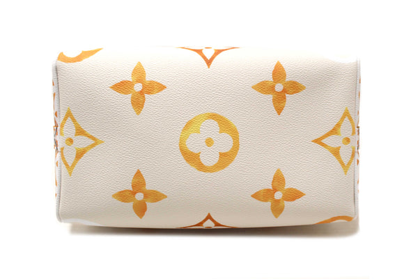 NEW Louis Vuitton Limited Edition Beige/Orange Monogram Giant By The Pool 2.0 Speedy 25 Bandouliere Bag