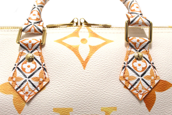 NEW Louis Vuitton Limited Edition Beige/Orange Monogram Giant By The Pool 2.0 Speedy 25 Bandouliere Bag