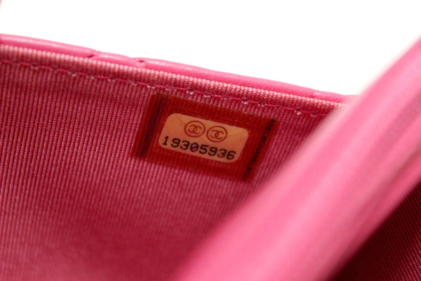 Chanel Fuchsia Pink Quilted Lambskin Leather Wallet | Italystation.com - Now at italystation.com