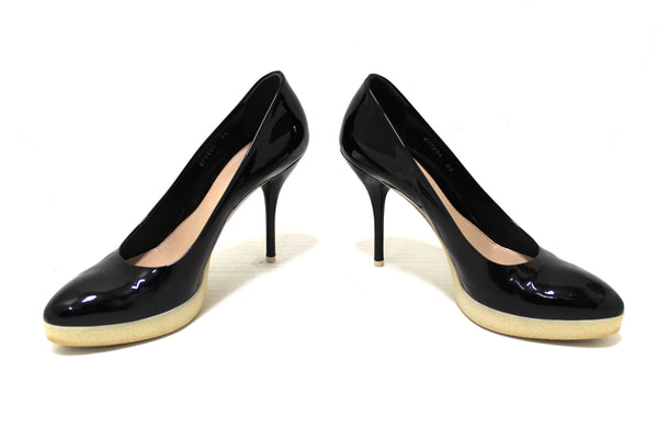 Gucci Black Patent Leather and White Rubber Pumps Heels Size 39
