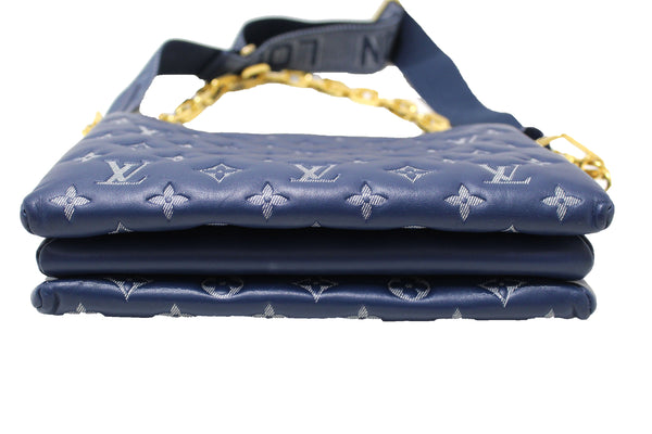 Louis Vuitton 牛仔布藍色小羊皮壓花花押字 Coussin 小號包