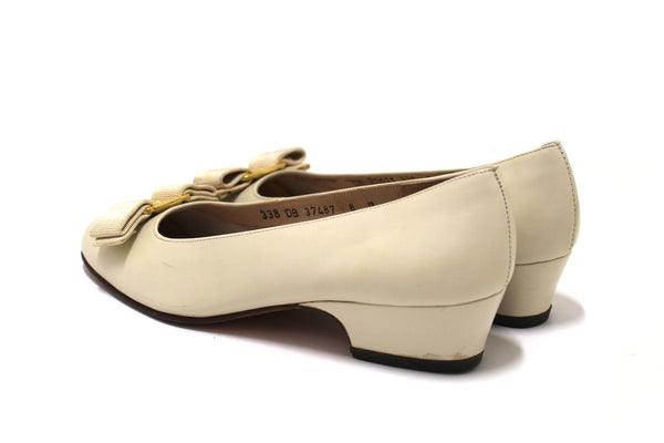 Salvatore Ferragamo Calfskin White Leather Kitten Heel with Bow Size 6B