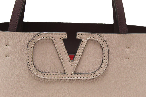 Valentino Garavani Neutral Calfskin Leather Vlogo Fillme MediumTote