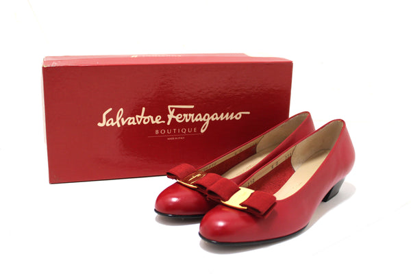 Salvatore Ferragamo Calfskin Red Leather Kitten Heel with Bow Size 6B