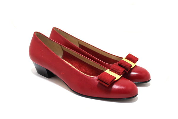 Salvatore Ferragamo Calfskin Red Leather Kitten Heel with Bow Size 6B