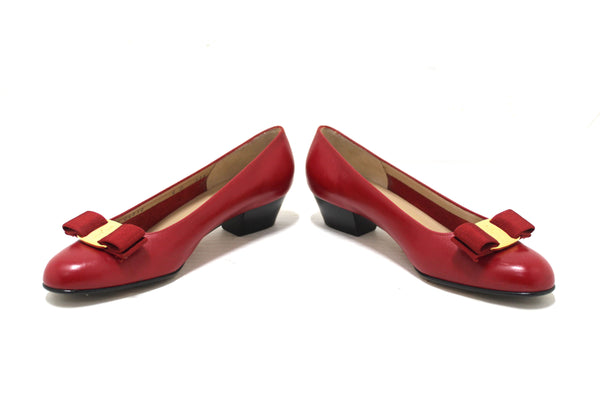 Salvatore Ferragamo Calfskin Red Leather Kitten Heel with Bow Size 6B