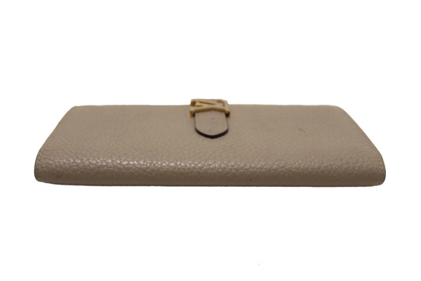 Louis Vuitton Galet Grey Grained Taurillon Leather LV Vertical Wallet