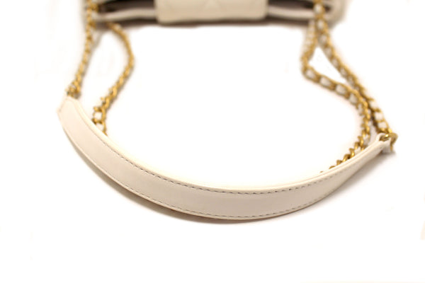 Chanel White Quilted Lambskin Leather Medium Hobo Bag AS4610