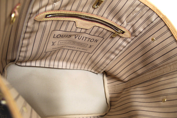 Louis Vuitton Classic Monogram Neverfull MM Tote Shoulder Bag