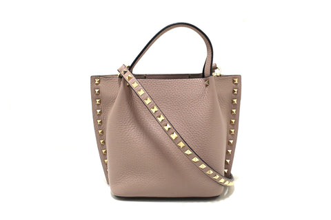 Valentino Garavani Rockstud Poudre  Grainy Calfskin Leather  | Italystation.com - Shop Now at italystation.com