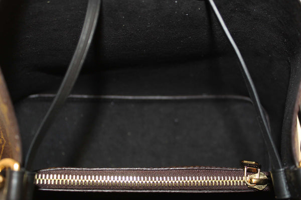 Louis Vuitton Classic Monogram Canvas with Black Leather NéoNoé MM Shoulder Bag